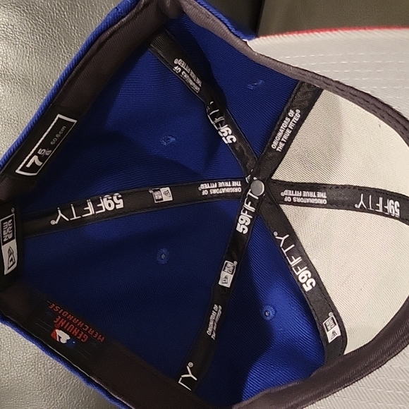 7 5/8 Vintage authentic like like new but I don't think it has have been more - Picture 3 of 5